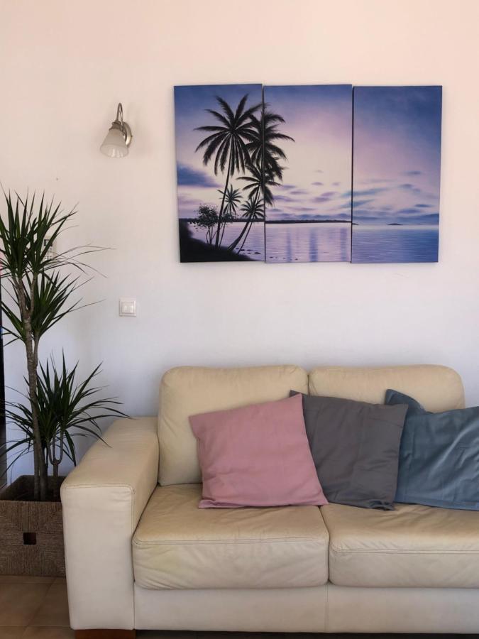 Charming 2 Bed Apartment Next To Cabopino Beach, Spain 马尔韦利亚 外观 照片